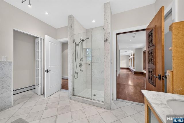 296 Durie Avenue, Closter, NJ 07624