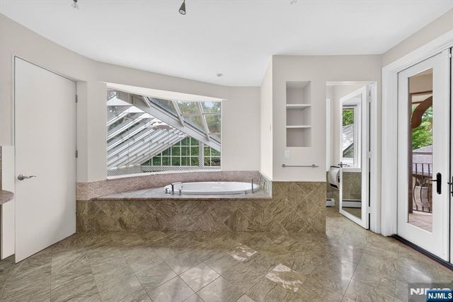 296 Durie Avenue, Closter, NJ 07624