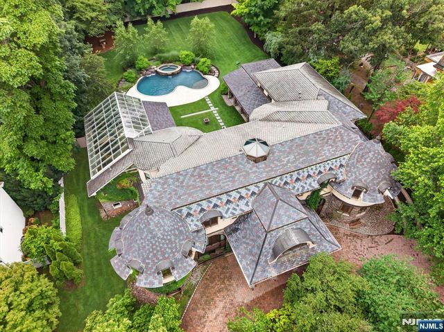 296 Durie Avenue, Closter, NJ 07624