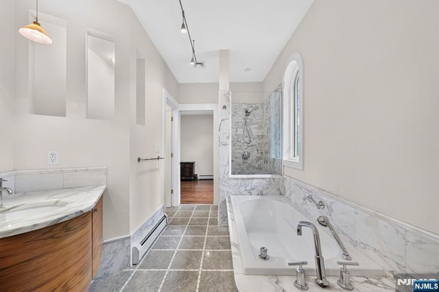 296 Durie Avenue, Closter, NJ 07624
