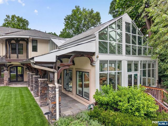 296 Durie Avenue, Closter, NJ 07624