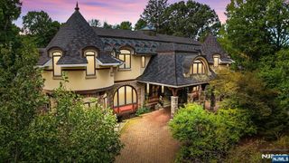 296 Durie Avenue, Closter, NJ 07624