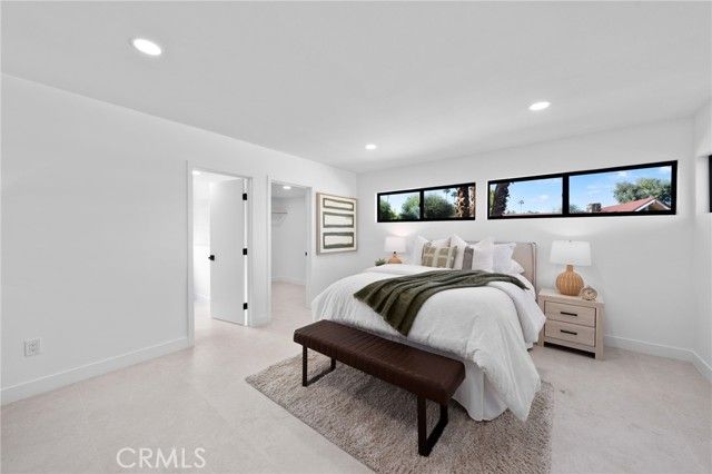 1975 E Mark Leslie, Palm Springs, CA 92264