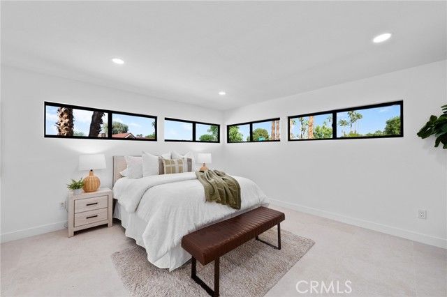 1975 E Mark Leslie, Palm Springs, CA 92264