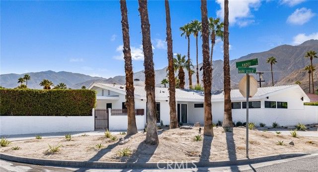1975 E Mark Leslie, Palm Springs, CA 92264