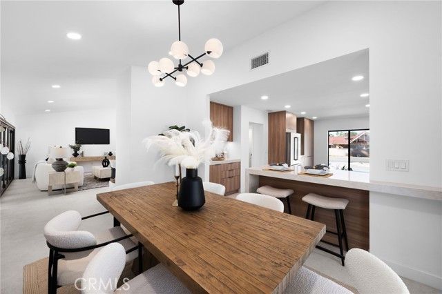 1975 E Mark Leslie, Palm Springs, CA 92264