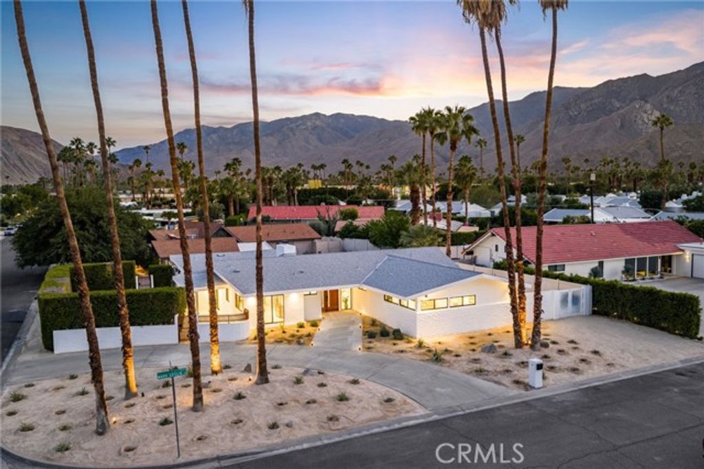 1975 E Mark Leslie, Palm Springs, CA 92264