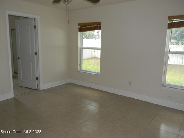 1576 Alaqua Way, Melbourne, FL 32904