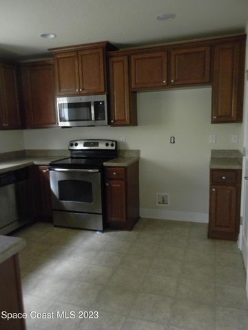 1576 Alaqua Way, Melbourne, FL 32904