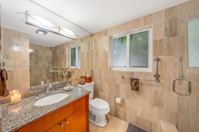 3701 Chase Ave, Miami Beach, FL 33140