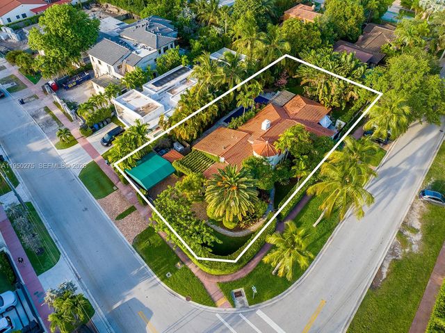 3701 Chase Ave, Miami Beach, FL 33140