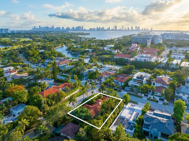 3701 Chase Ave, Miami Beach, FL 33140