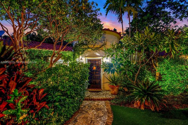 3701 Chase Ave, Miami Beach, FL 33140