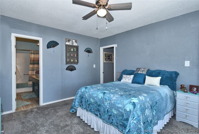 1229 E 8th Street, Okmulgee, OK 74447