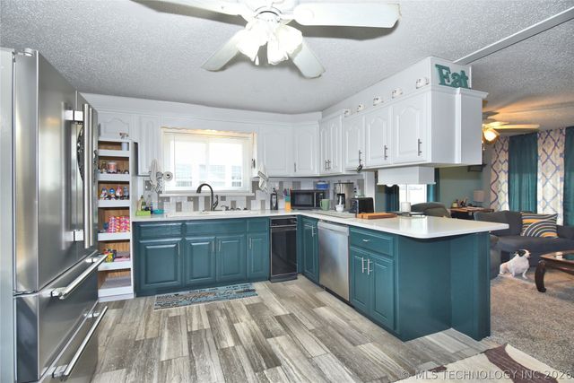 1229 E 8th Street, Okmulgee, OK 74447