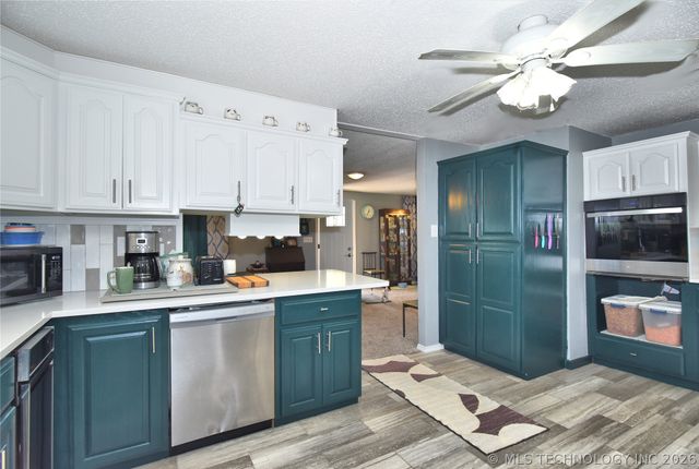 1229 E 8th Street, Okmulgee, OK 74447