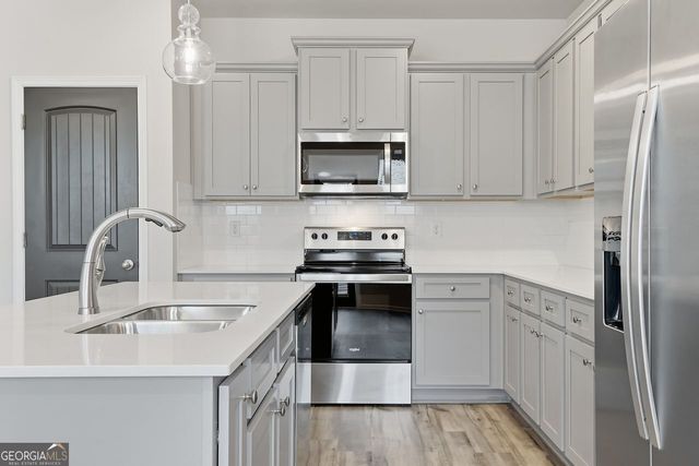 204 Flier Drive, Mcdonough, GA 30253