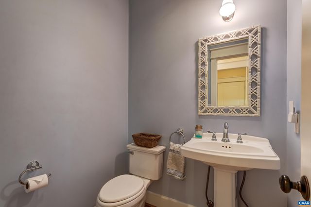 140 LYNX FARM LN, Charlottesville, VA 22903