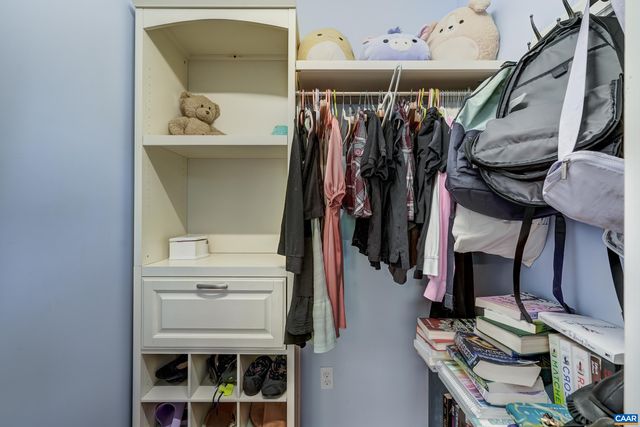 140 LYNX FARM LN, Charlottesville, VA 22903