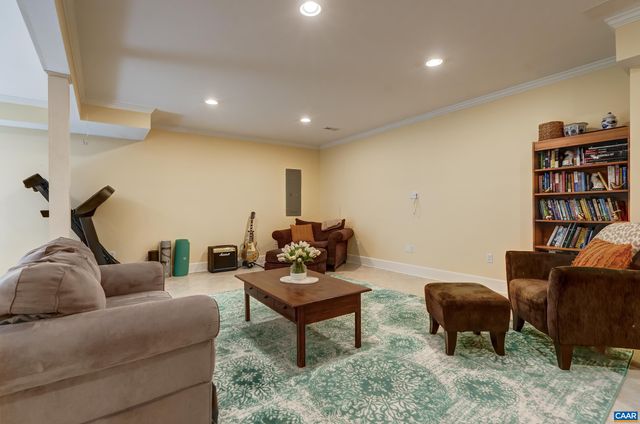 140 LYNX FARM LN, Charlottesville, VA 22903