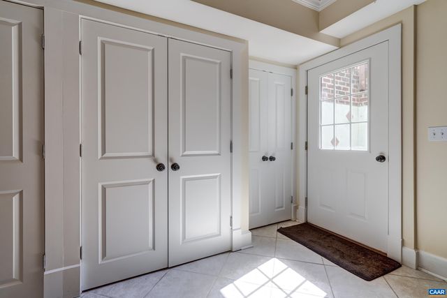 140 LYNX FARM LN, Charlottesville, VA 22903