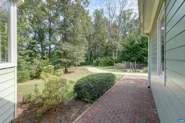 140 LYNX FARM LN, Charlottesville, VA 22903