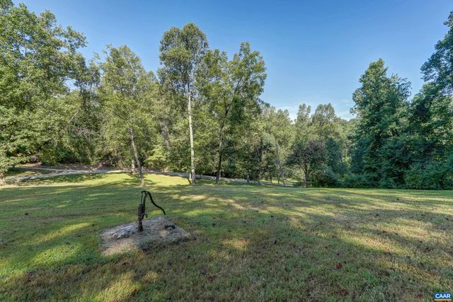 140 LYNX FARM LN, Charlottesville, VA 22903