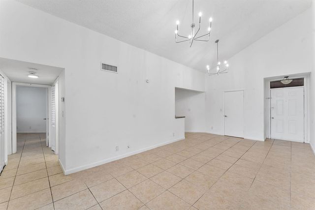 212 Lake Pointe Drive 302, Oakland Park, FL 33309