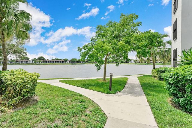 212 Lake Pointe Drive 302, Oakland Park, FL 33309