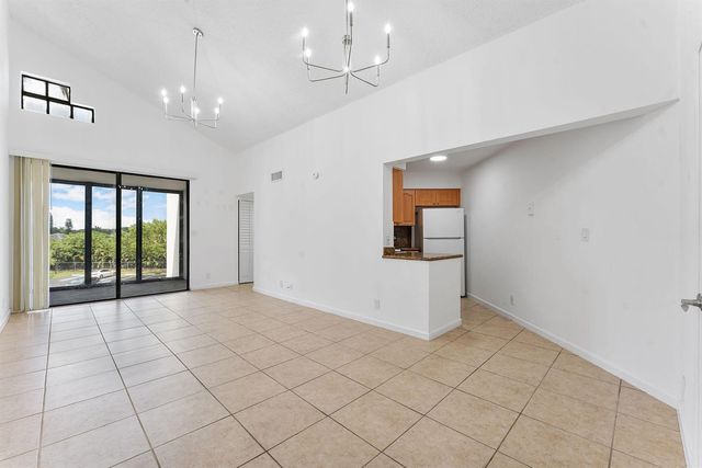 212 Lake Pointe Drive 302, Oakland Park, FL 33309
