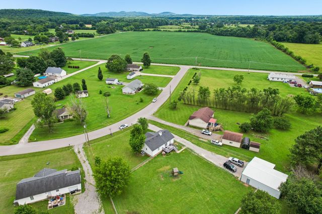 109 Eagle Crk, Christiana, TN 37037