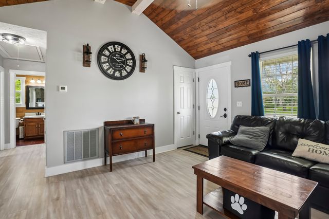 109 Eagle Crk, Christiana, TN 37037