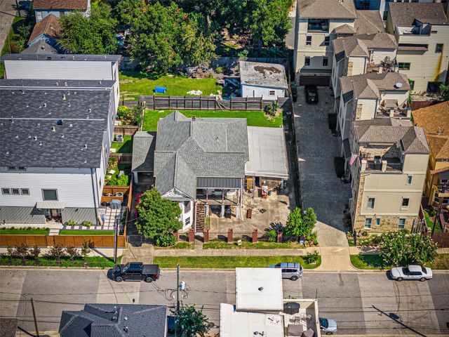 1214 Edwards Street, Houston, TX 77007