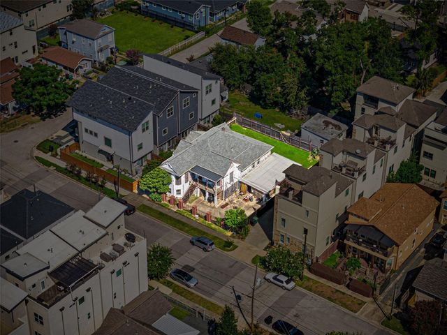 1214 Edwards Street, Houston, TX 77007