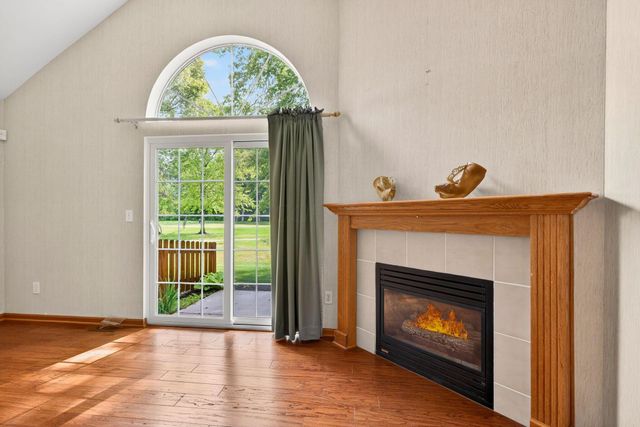 7042 Greensview Village Drive, Canal Winchester, OH 43110