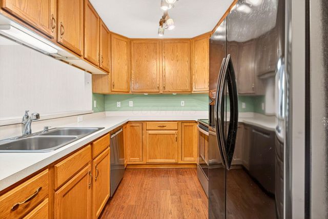 7042 Greensview Village Drive, Canal Winchester, OH 43110