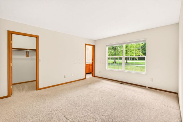 7042 Greensview Village Drive, Canal Winchester, OH 43110