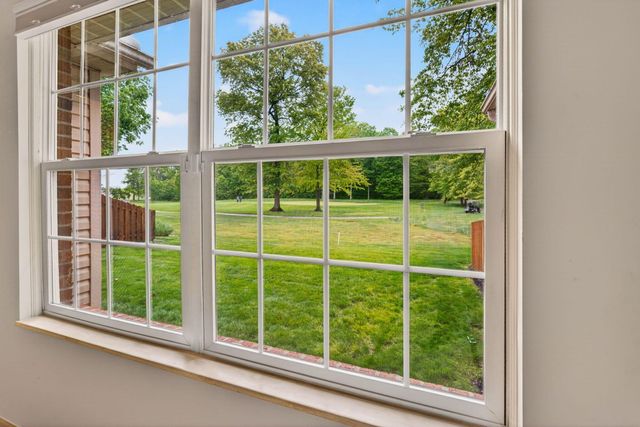 7042 Greensview Village Drive, Canal Winchester, OH 43110