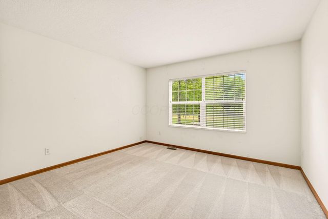 7042 Greensview Village Drive, Canal Winchester, OH 43110