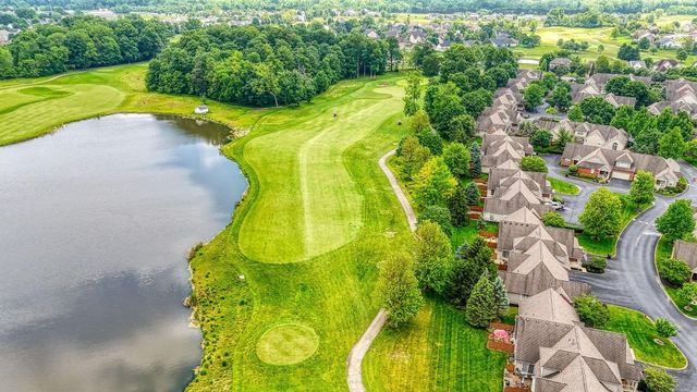 7042 Greensview Village Drive, Canal Winchester, OH 43110