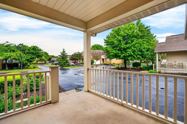 7042 Greensview Village Drive, Canal Winchester, OH 43110