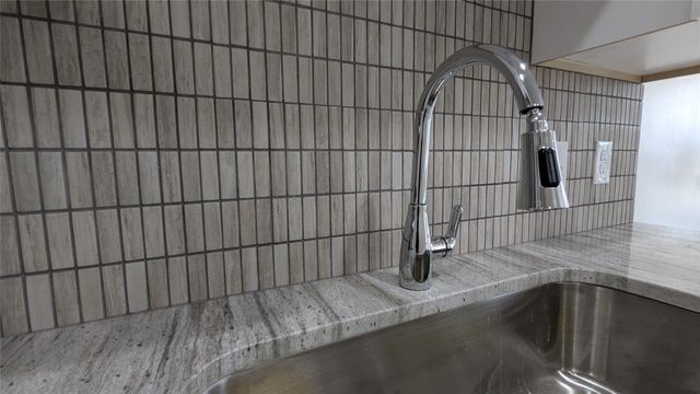 2703 Marjorie Avenue, Dallas, TX 75216