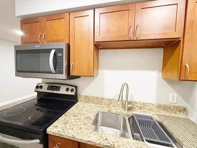 2020 S Congress Ave 1106, Austin, TX 78704
