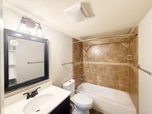 2020 S Congress Ave 1106, Austin, TX 78704