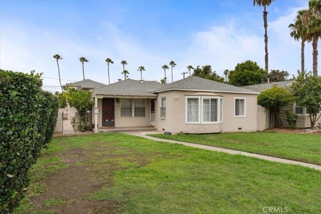 924 S Broadway, Santa Ana, CA 92701