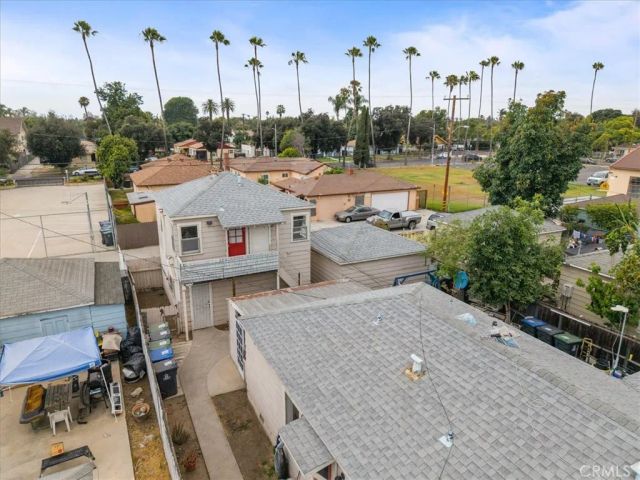 924 S Broadway, Santa Ana, CA 92701