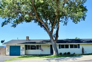 10416 Kincheloe Avenue, Klamath Falls, OR 97603