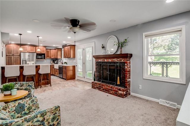 6708 N Euclid Avenue, Gladstone, MO 64118
