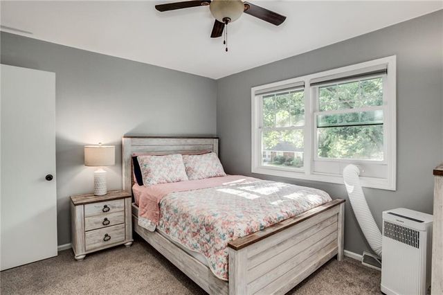 6708 N Euclid Avenue, Gladstone, MO 64118