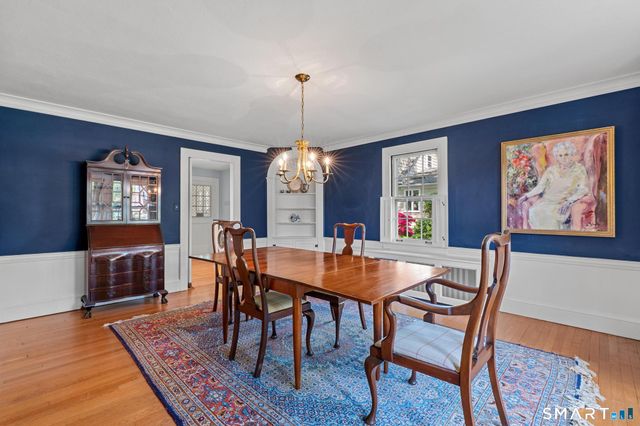 49 Arlington Road, West Hartford, CT 06107